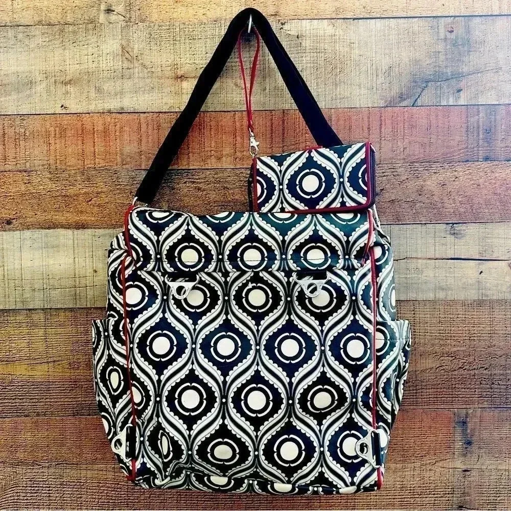 Petunia Pickle Bottom Evening In Islington Boxy Diaper Bag W Crossbody/Wristlet